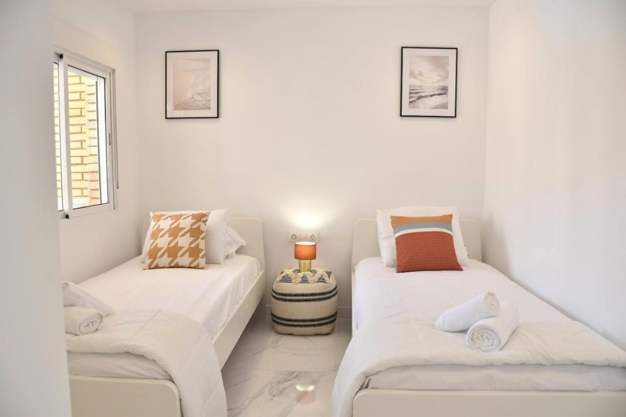 Myflats Deluxe Seafront Διαμέρισμα Arenales del Sol Εξωτερικό φωτογραφία